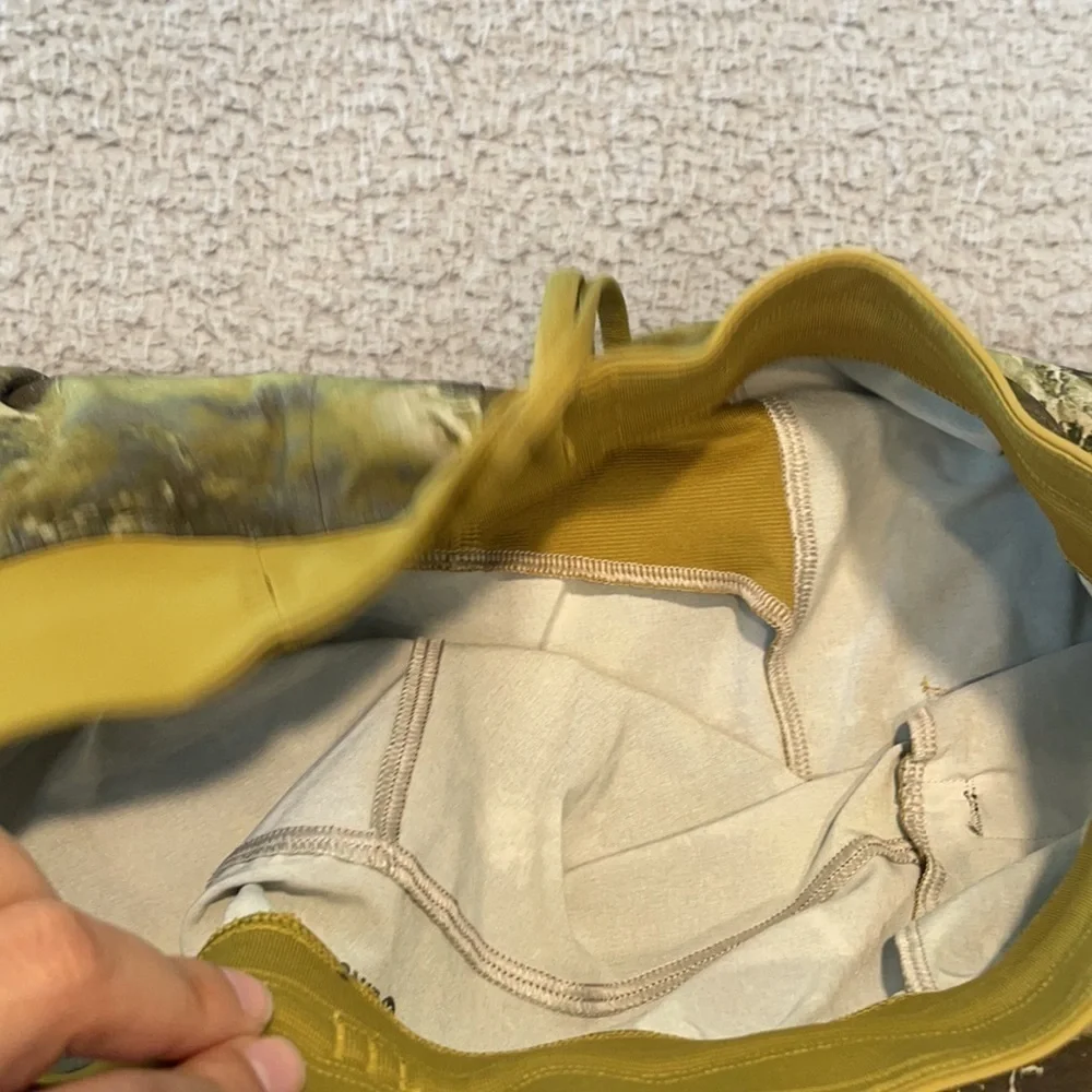 Lululemon T.H.E. Linerless Short - color High Dive Auric Gold Multi size M